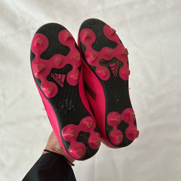 Adidas Soccer Cleats - Picture 4 of 4